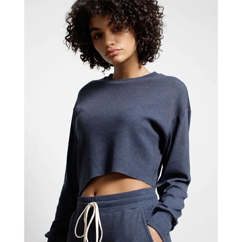 Twenty Montreal BNWOT womens waffle blue long sleeve top sz Medium asymetrical